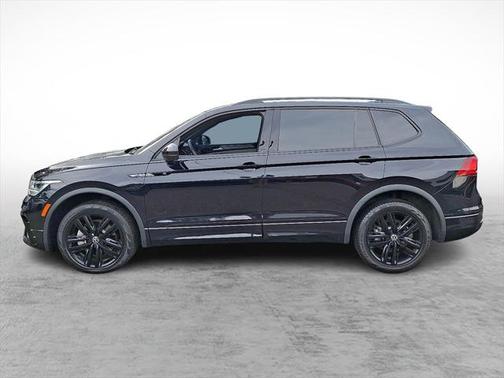 2022 Volkswagen Tiguan 2.0T SE R-Line Black 4MOTION