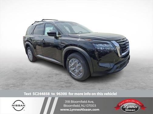 2025 Nissan Pathfinder SV 4WD