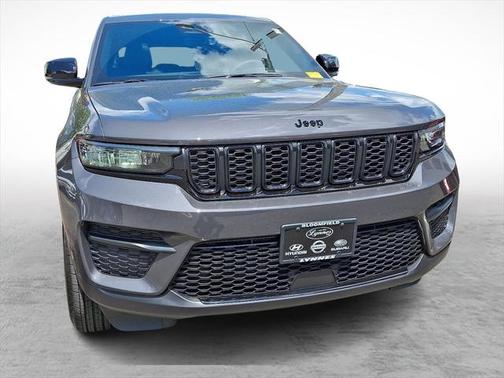 2025 Jeep Grand Cherokee Altitude