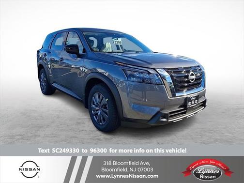 2025 Nissan Pathfinder S 4WD