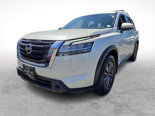 2022 Nissan Pathfinder SV 4WD