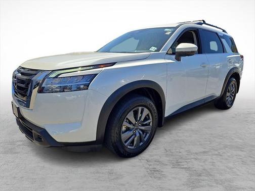 2022 Nissan Pathfinder SV 4WD