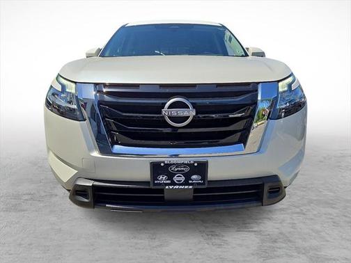 2022 Nissan Pathfinder SV 4WD