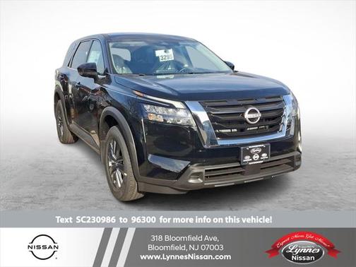 2025 Nissan Pathfinder S