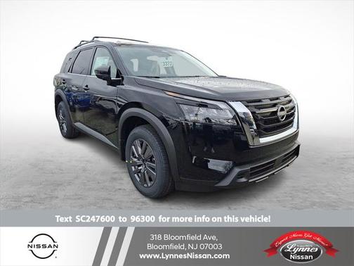 2025 Nissan Pathfinder SV 4WD