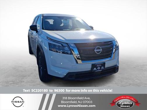 2025 Nissan Pathfinder S 4WD