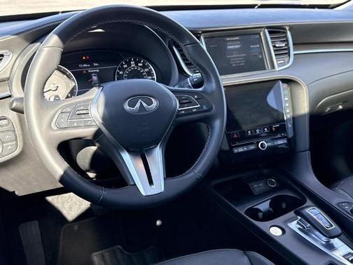 2024 INFINITI QX50 LUXE