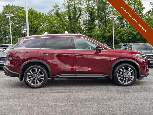 2024 INFINITI QX60 LUXE
