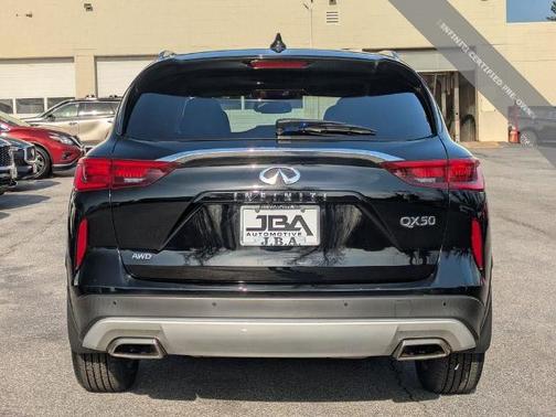 2021 INFINITI QX50 LUXE