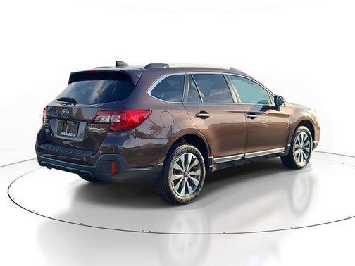 2019 Subaru Outback 2.5i Touring