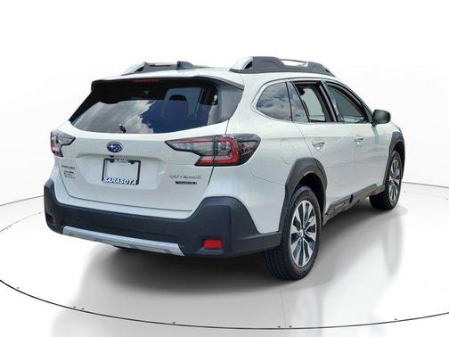 Crystal White Pearl 2024 Subaru Outback Touring