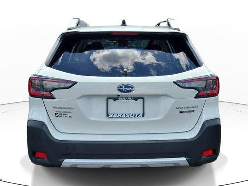 Crystal White Pearl 2024 Subaru Outback Touring