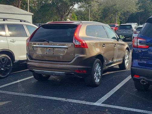 2015 Volvo XC60 T5 Drive-E Premier