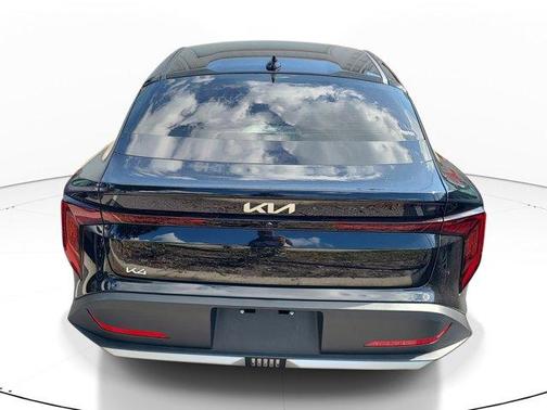 Aurora Black Pearl 2025 Kia K4