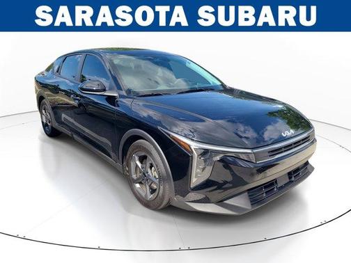 Aurora Black Pearl 2025 Kia K4