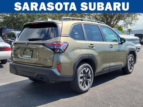 2025 Subaru Forester Premium