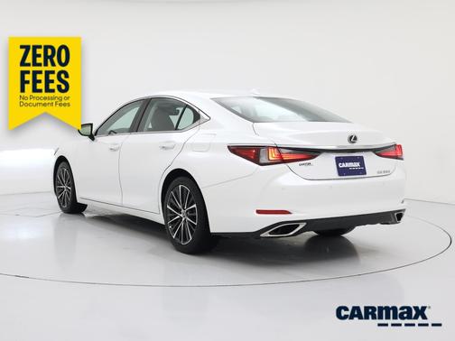 White 2025 Lexus ES 350
