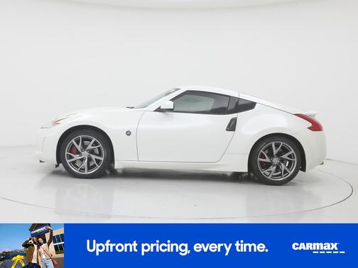 White 2014 Nissan 370Z