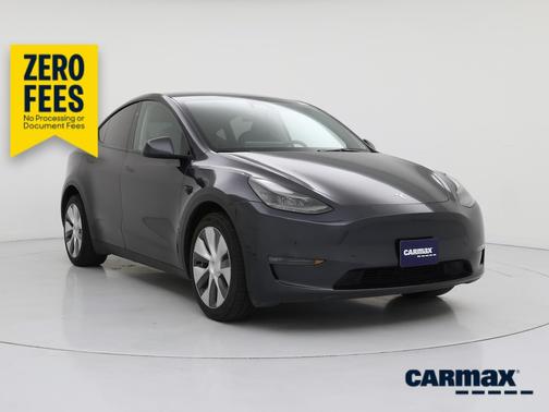 Gray 2024 Tesla Model Y Long Range
