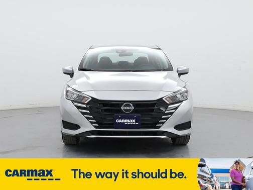 2023 Nissan Versa SV