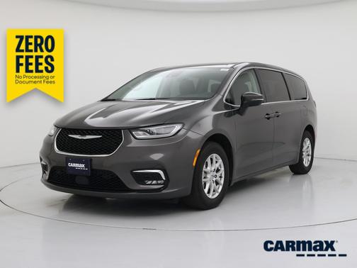Silver 2023 Chrysler Pacifica Touring L