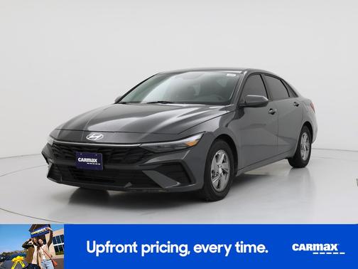 Gray 2025 Hyundai ELANTRA SE