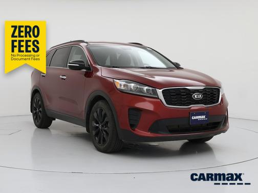 Red 2019 Kia Sorento LX