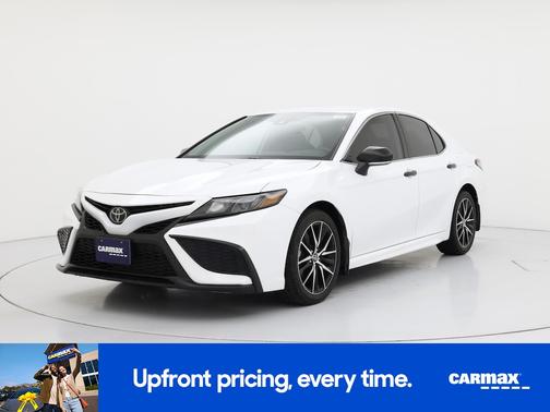 White 2023 Toyota Camry SE