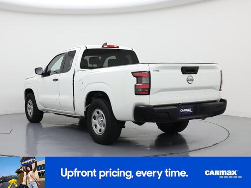 White 2022 Nissan Frontier S