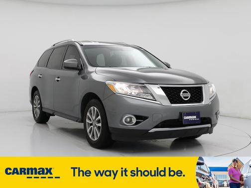 2016 Nissan Pathfinder SV