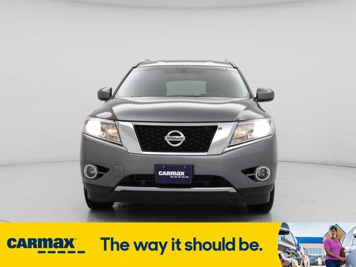 2016 Nissan Pathfinder SV