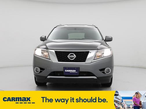 2016 Nissan Pathfinder SV