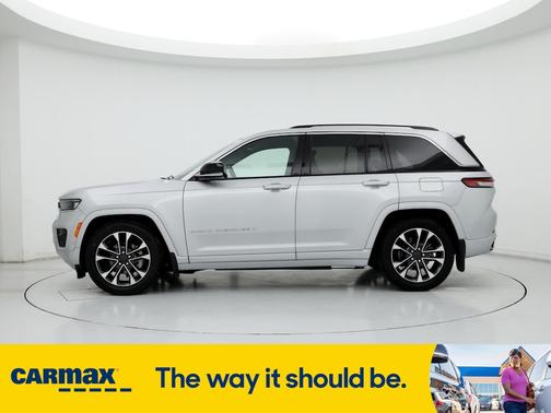 2022 Jeep Grand Cherokee Overland