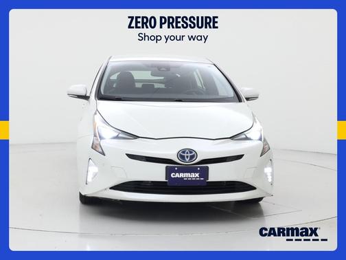 White 2017 Toyota Prius Four Touring