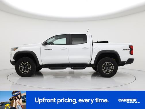 White 2024 Chevrolet Colorado ZR2