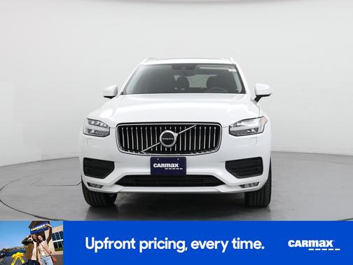 2022 Volvo XC90 T5 Momentum