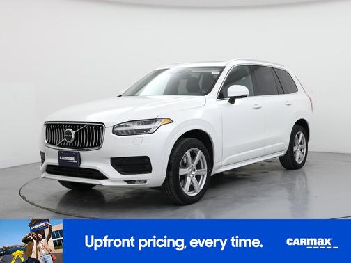 2022 Volvo XC90 T5 Momentum