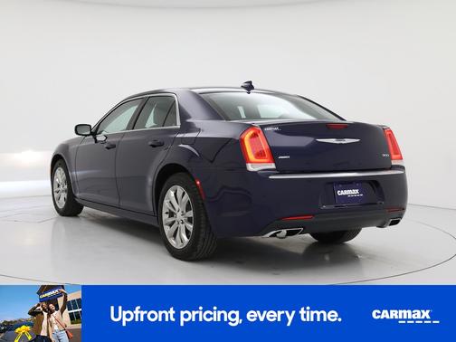 2015 Chrysler 300 Limited