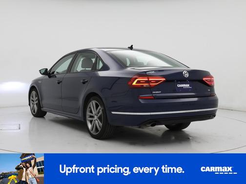 2018 Volkswagen Passat R-Line