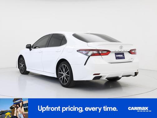 White 2023 Toyota Camry SE