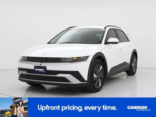 White 2025 Hyundai IONIQ 5 SEL