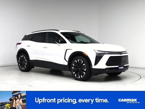 White 2025 Chevrolet Blazer EV RS