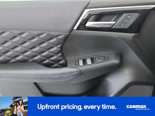 2023 Mitsubishi Outlander SEL