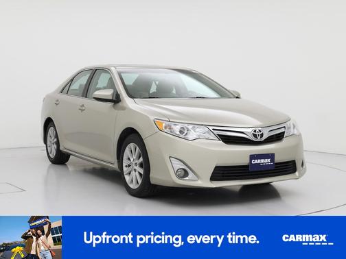 Tan 2014 Toyota Camry XLE