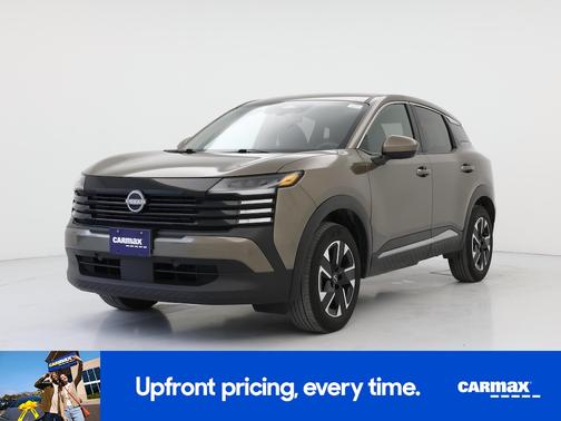 Tan 2025 Nissan Kicks SV