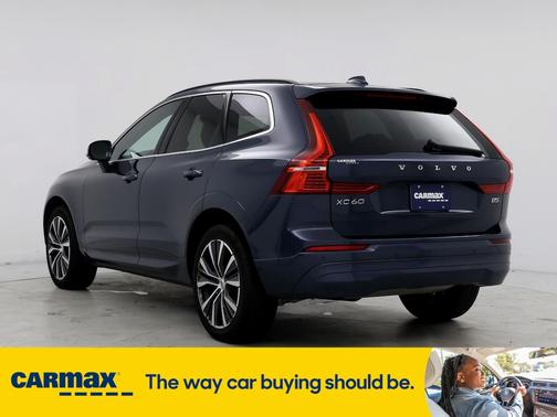2022 Volvo XC60 B5 Momentum