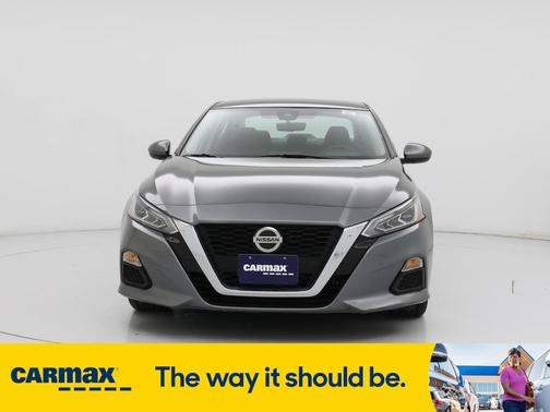 2022 Nissan Altima SV