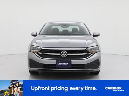 Silver 2024 Volkswagen Jetta SE