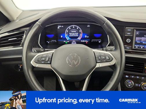 Silver 2024 Volkswagen Jetta SE