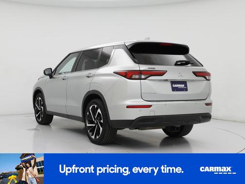 2022 Mitsubishi Outlander ES